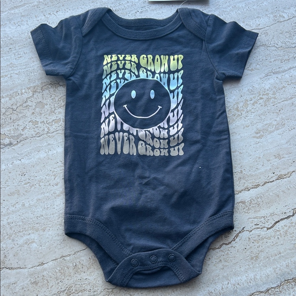 NEW 🆕 Dark Grey Smiley Face Kids One Piece 0-3 months with tags